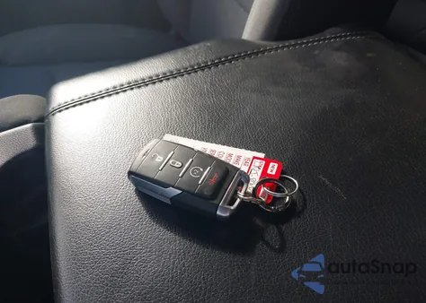 2020 Ram 1500 Big Horn 4X4 6'4 Box z USA, uszkodzony, nr VIN 1C6SRFBT3LN248041